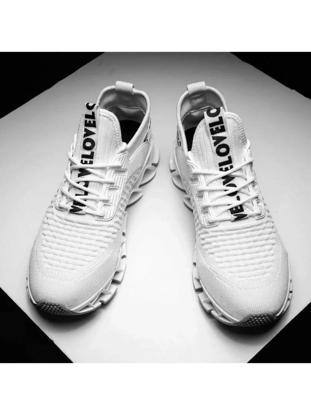 Women's White Breathable Mesh Running Blade Non Slip Casual Basketball Shoes